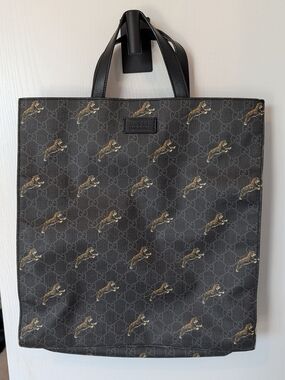 Gucci Black GG Supreme Tiger Print Tote Bag